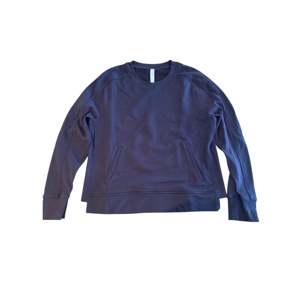 Lululemon Womenโs Navy Blue Sweatshirt Size 12